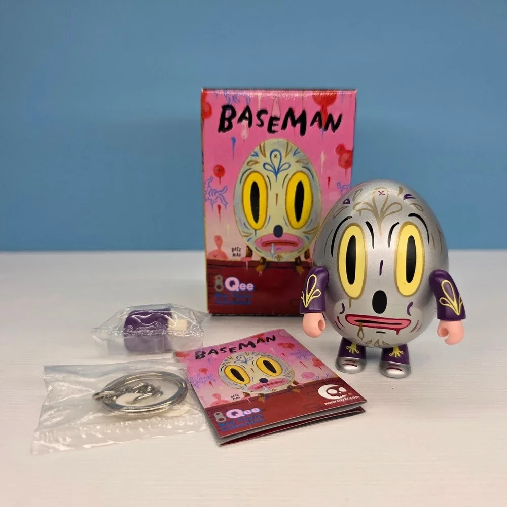 Gary Baseman‎ Qee Toy2R Egg Keychain Hump Qee Dump Qee Vinyl Figure 2006 SILVER